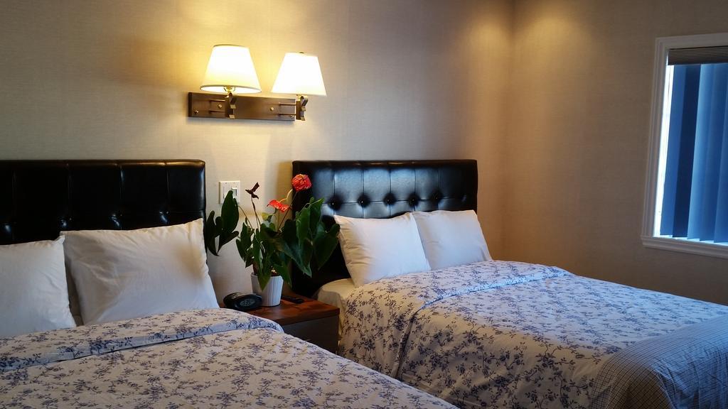 Au Doc Motel Repentigny Habitación foto