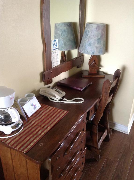 Au Doc Motel Repentigny Habitación foto